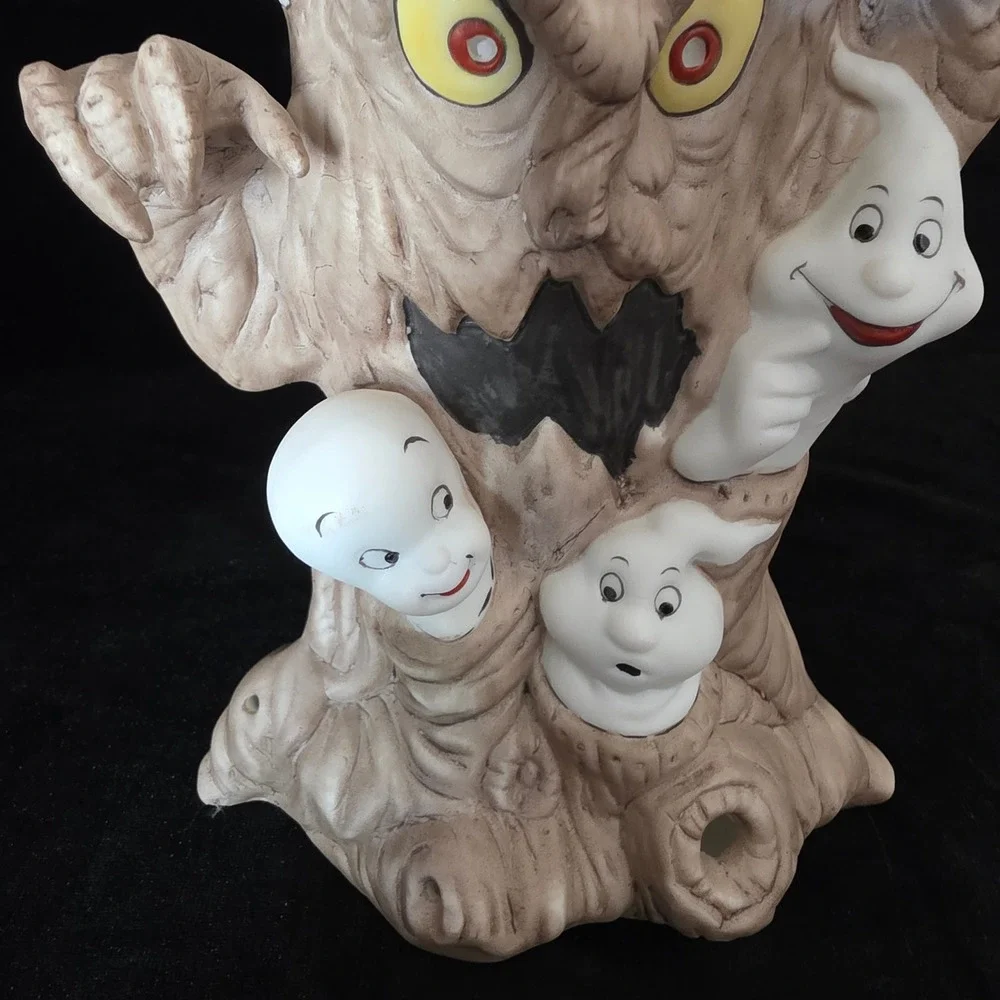 Vintage 1986 Casper the Friendly Ghost Spooky Tree Ceramic Halloween Luminary